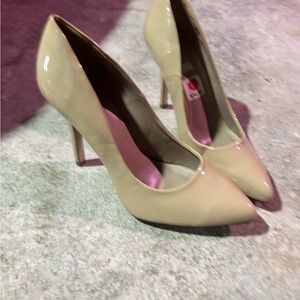 Delman Cream Patent Leather Heels